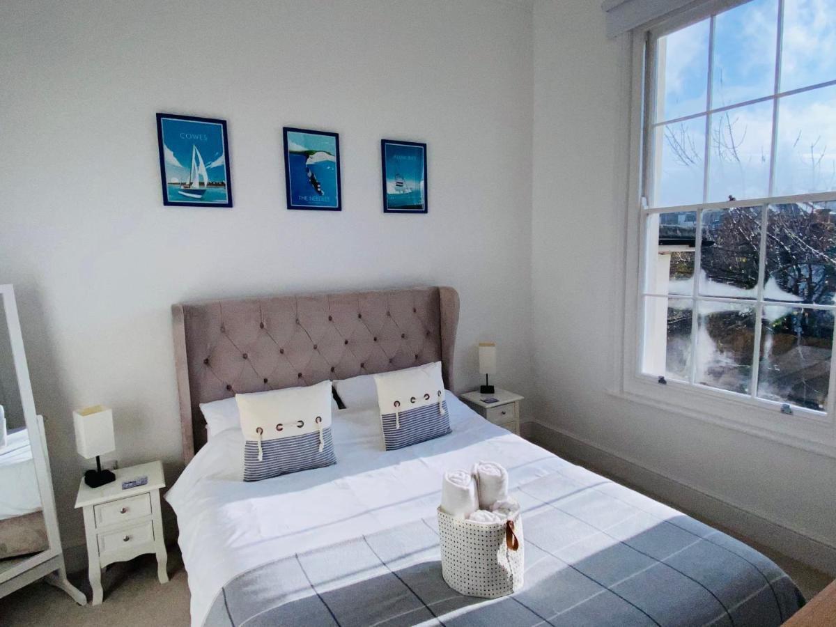 Wight On The Beach, Sleeps 4, Free Off Road Parking, Balcony With Sea Views Ryde  Εξωτερικό φωτογραφία