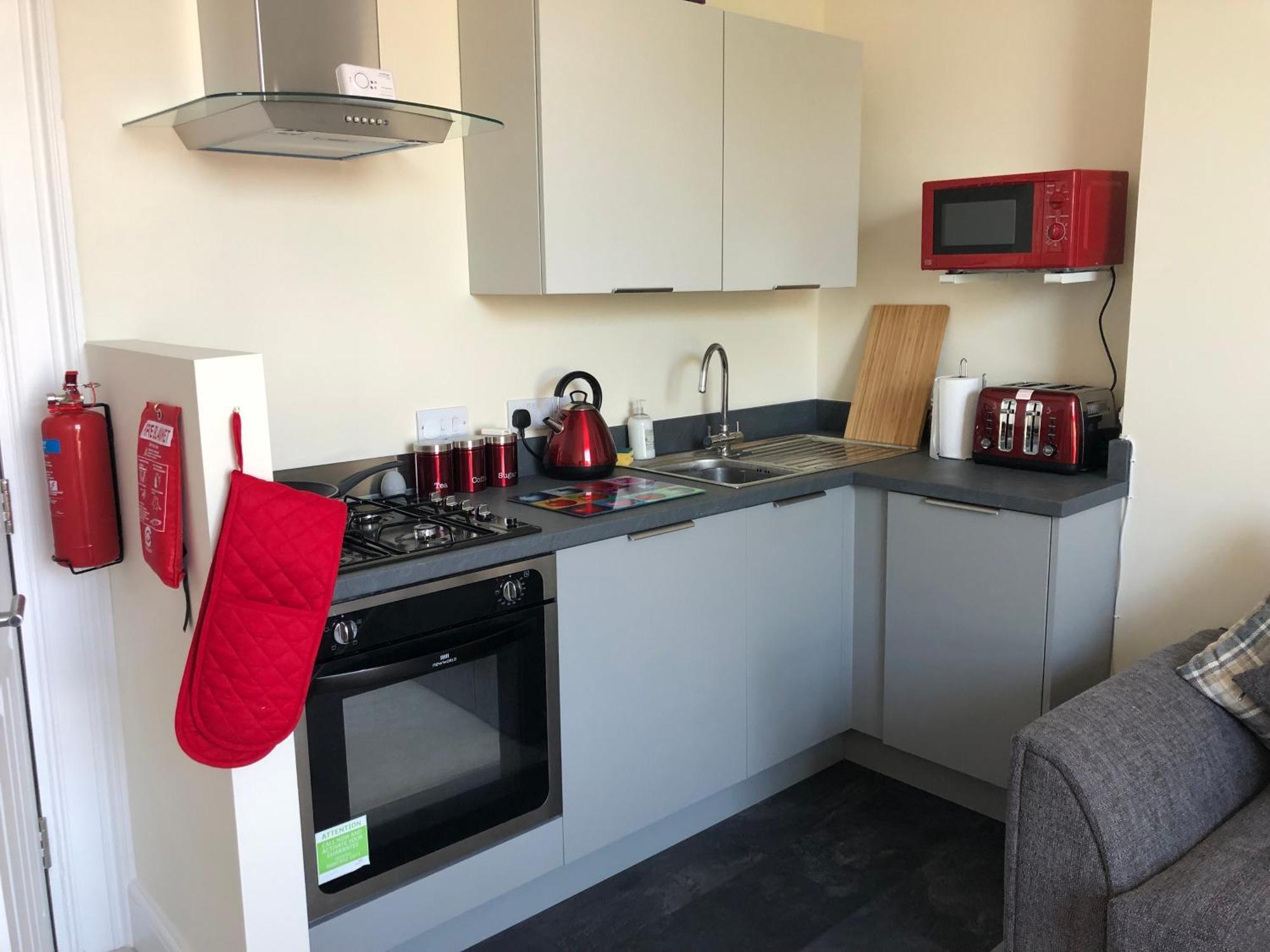 Wight On The Beach, Sleeps 4, Free Off Road Parking, Balcony With Sea Views Ryde  Εξωτερικό φωτογραφία